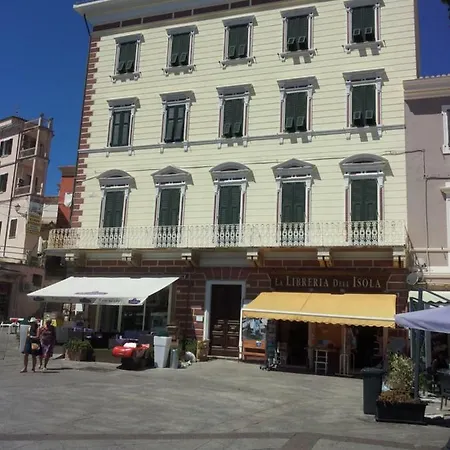 Della Maddalena